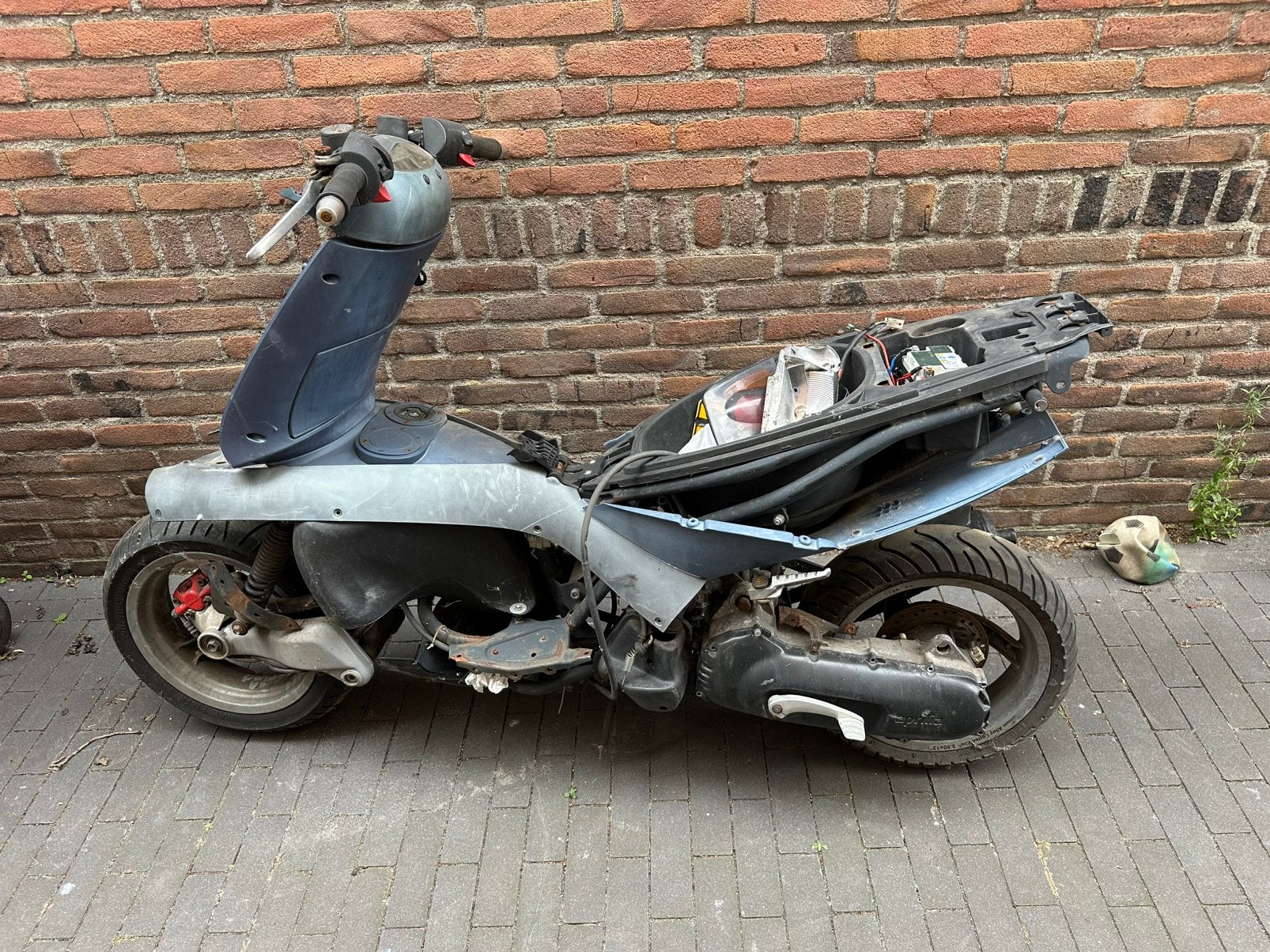 Aprilia Area 51 opknapper met geldig kenteken, Ophalen, Gebruikt, Tweetakt
