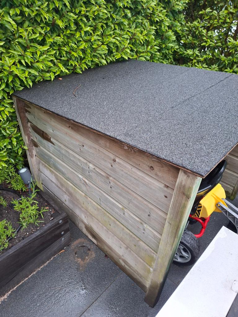Garage voor skelter/speelgoed, Ophalen, Gebruikt