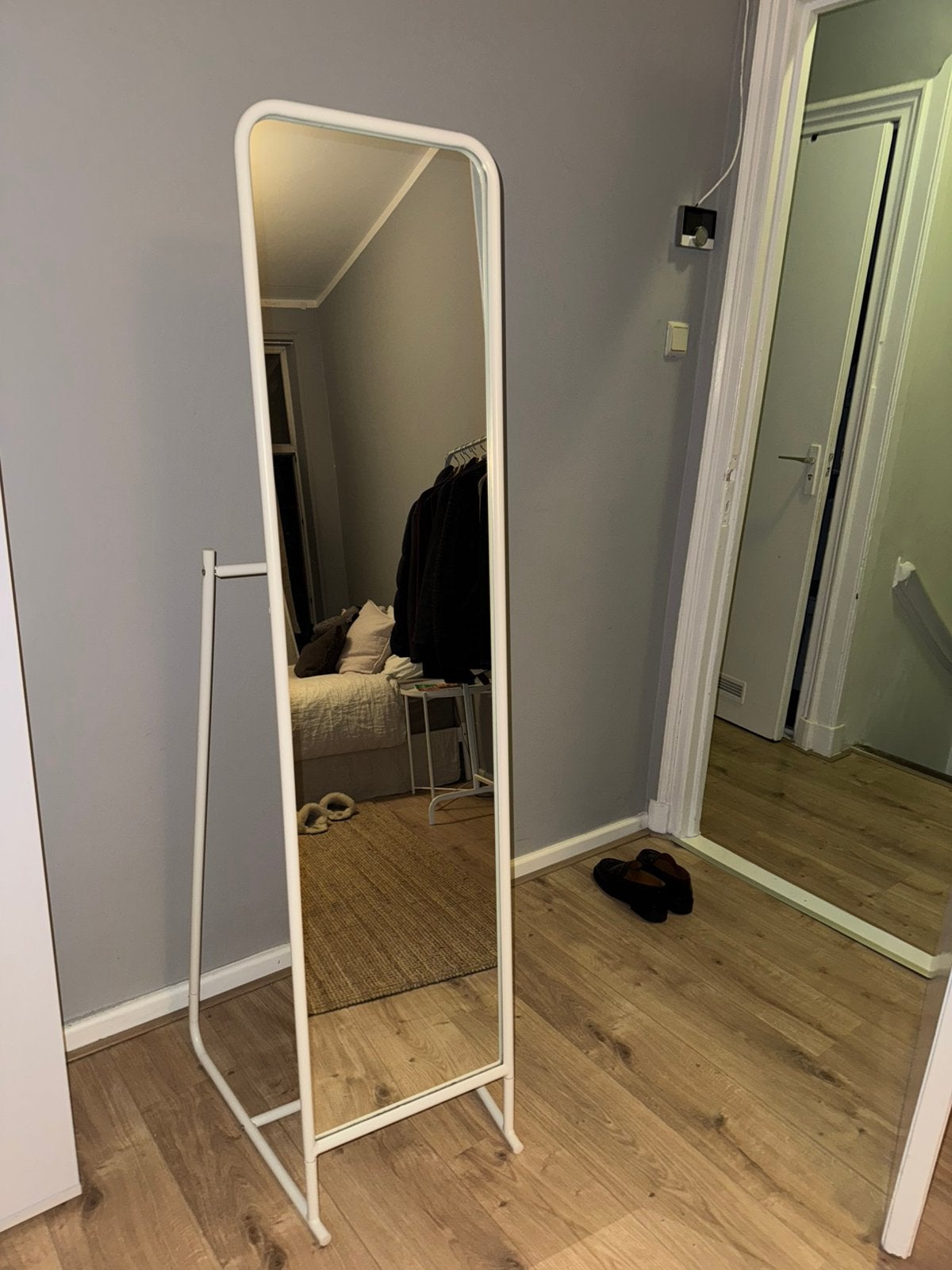 IKEA KNAPPER Spiegel, Huis en Inrichting, Woonaccessoires | Spiegels, Ophalen, Minder dan 50 cm, Zo goed als nieuw, 150 tot 200 cm