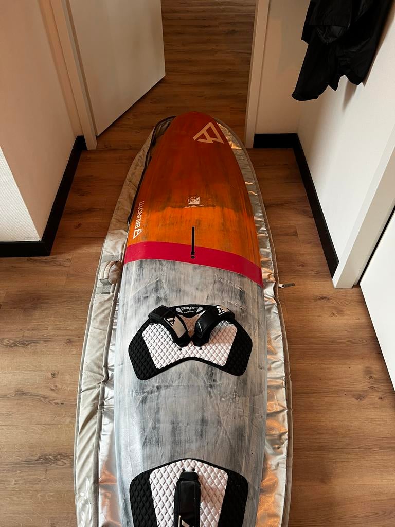 Brunotti All Wave 96L Windsurfplank - Peter Thommen Design, Ophalen, Met draagtas, Minder dan 250 cm, Zo goed als nieuw