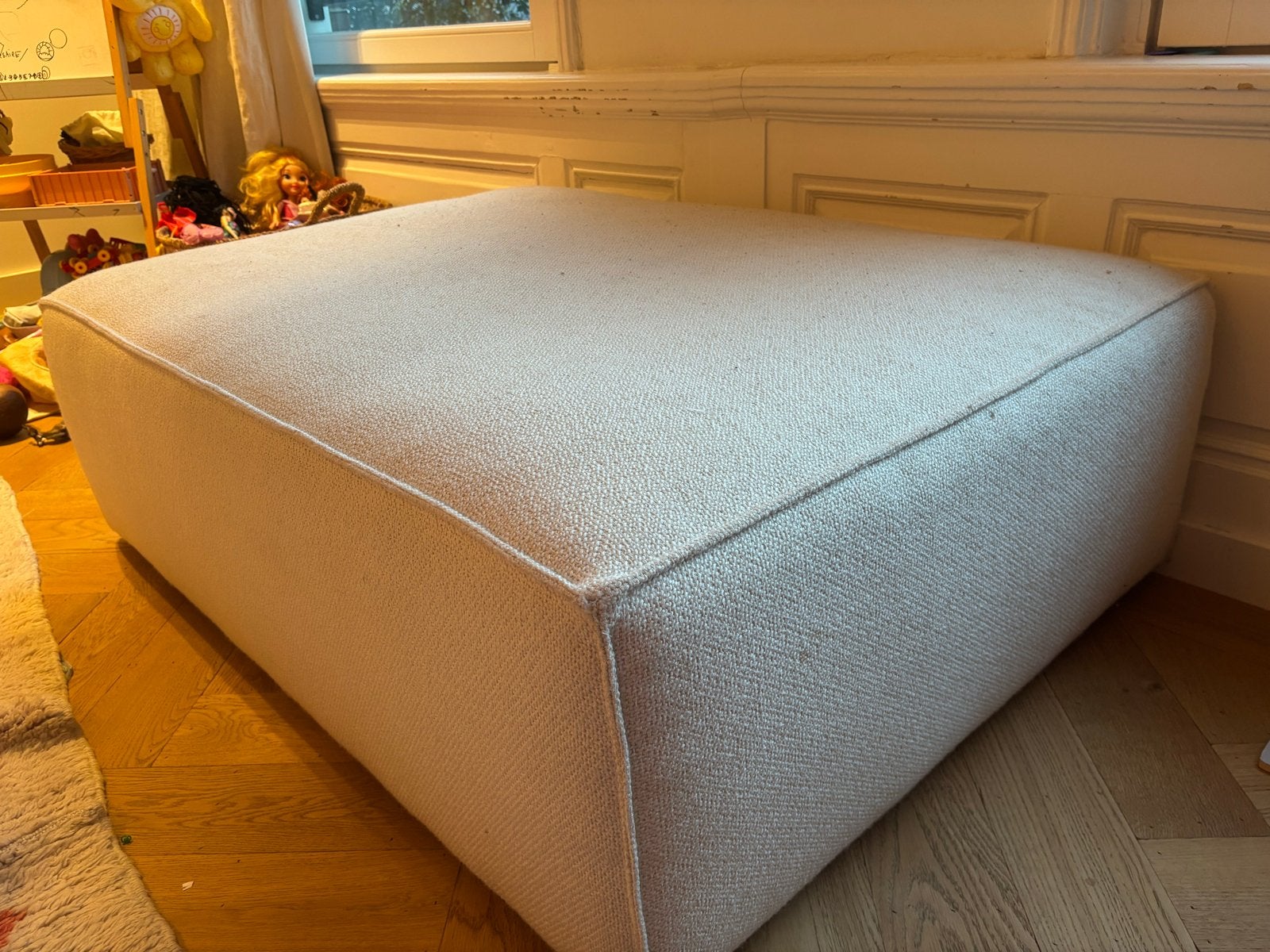 Bolia cosima Crèmekleurige Poef - Comfortabel en Stijlvol, Ophalen, Gebruikt, Vierkant, 75 tot 100 cm