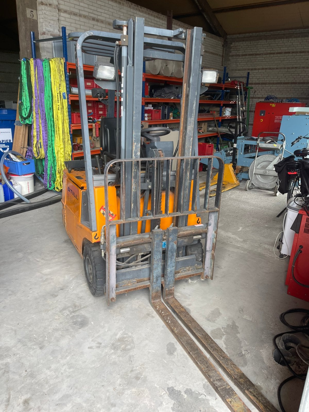 Still heftruck , dient gerepareerd te worden !, 100 liter of meer, Ophalen of Verzenden, Gebruikt, Overige typen