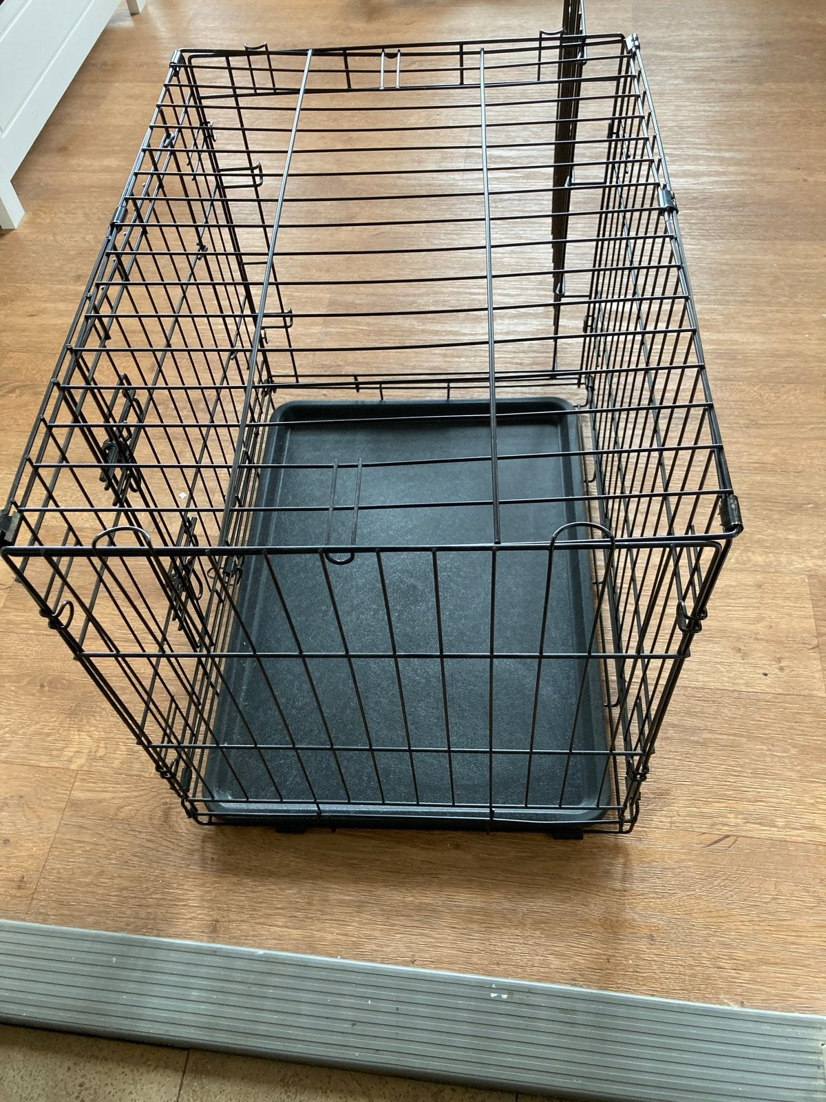 Hondenbench/ katten bench, Ophalen, Zo goed als nieuw