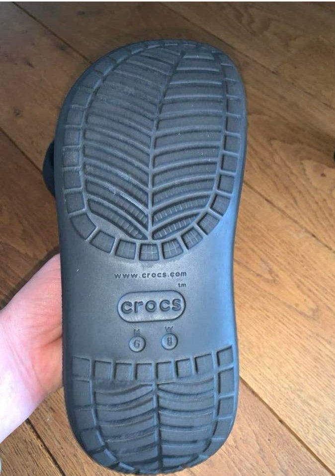 Zwarte Crocs Klompen - Maat 38 (W8/M6), Ophalen of Verzenden, Zo goed als nieuw, Zwart, Slippers
