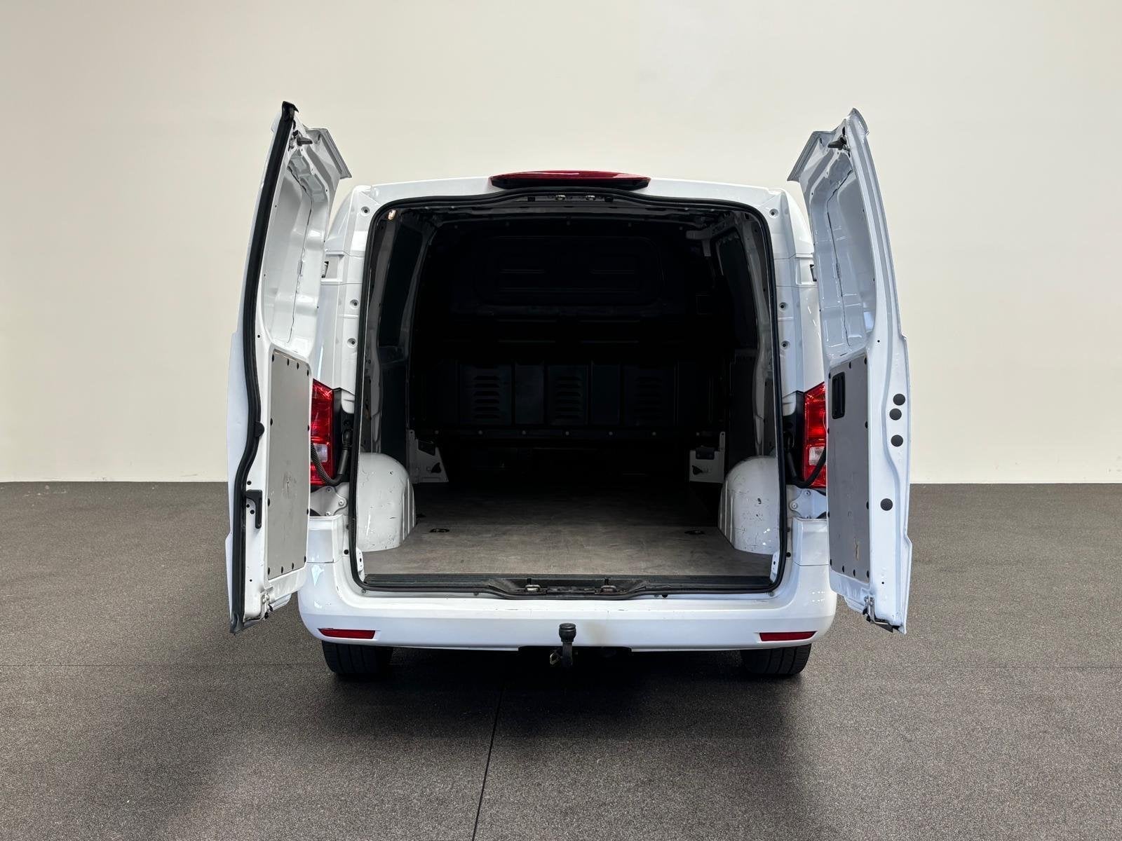 Mercedes-Benz Vito 119 CDI L2 Lederen Bekleding Stoelverwarm, Auto's, Achterwielaandrijving, Gebruikt, Euro 6, 1991 kg