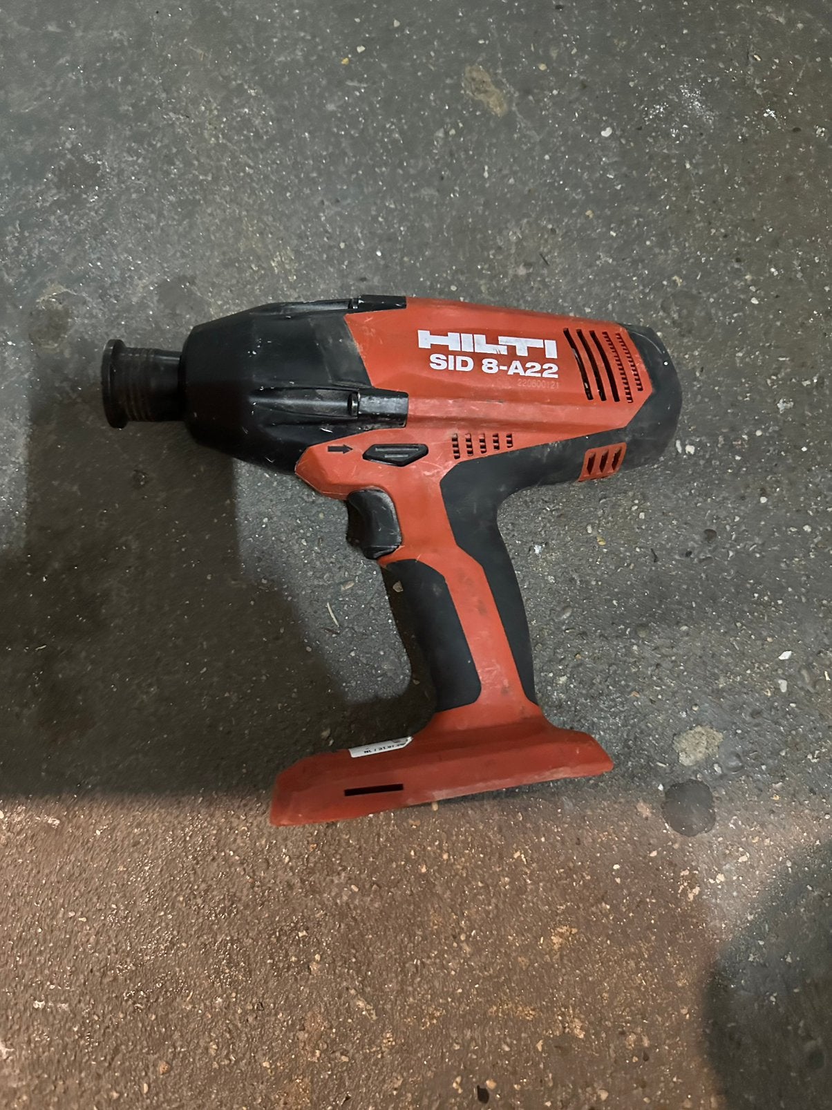 aangeboden: een krachtige Hilti SID 8-A22 slagschroefmac, Doe-het-zelf en Verbouw, Ophalen of Verzenden, Gebruikt, Boor- en/of Breekhamer