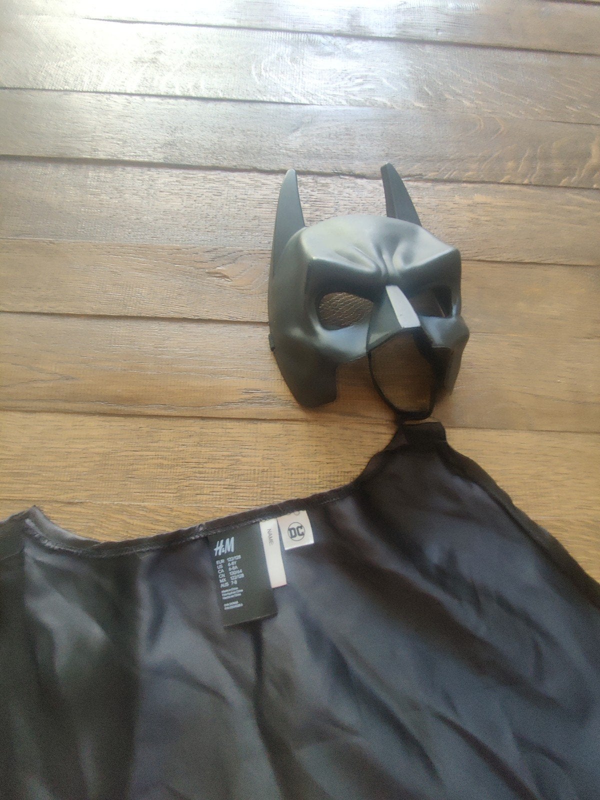 Gratis af te halen: Batman cape en masker (H&M), Ophalen, Gebruikt, H&M, Jongen of Meisje