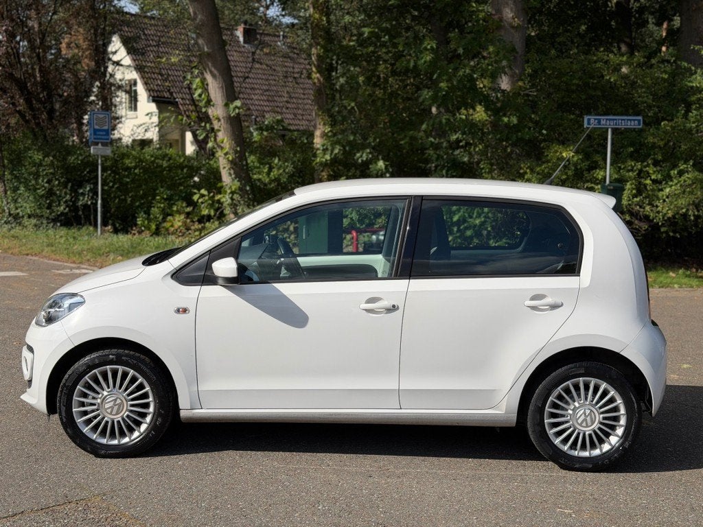 Volkswagen UP 1.0 HIGH UP! Automaat - 5 deurs - APK 05-2027, Auto's, Automaat, Euro 5, Gebruikt, Up!