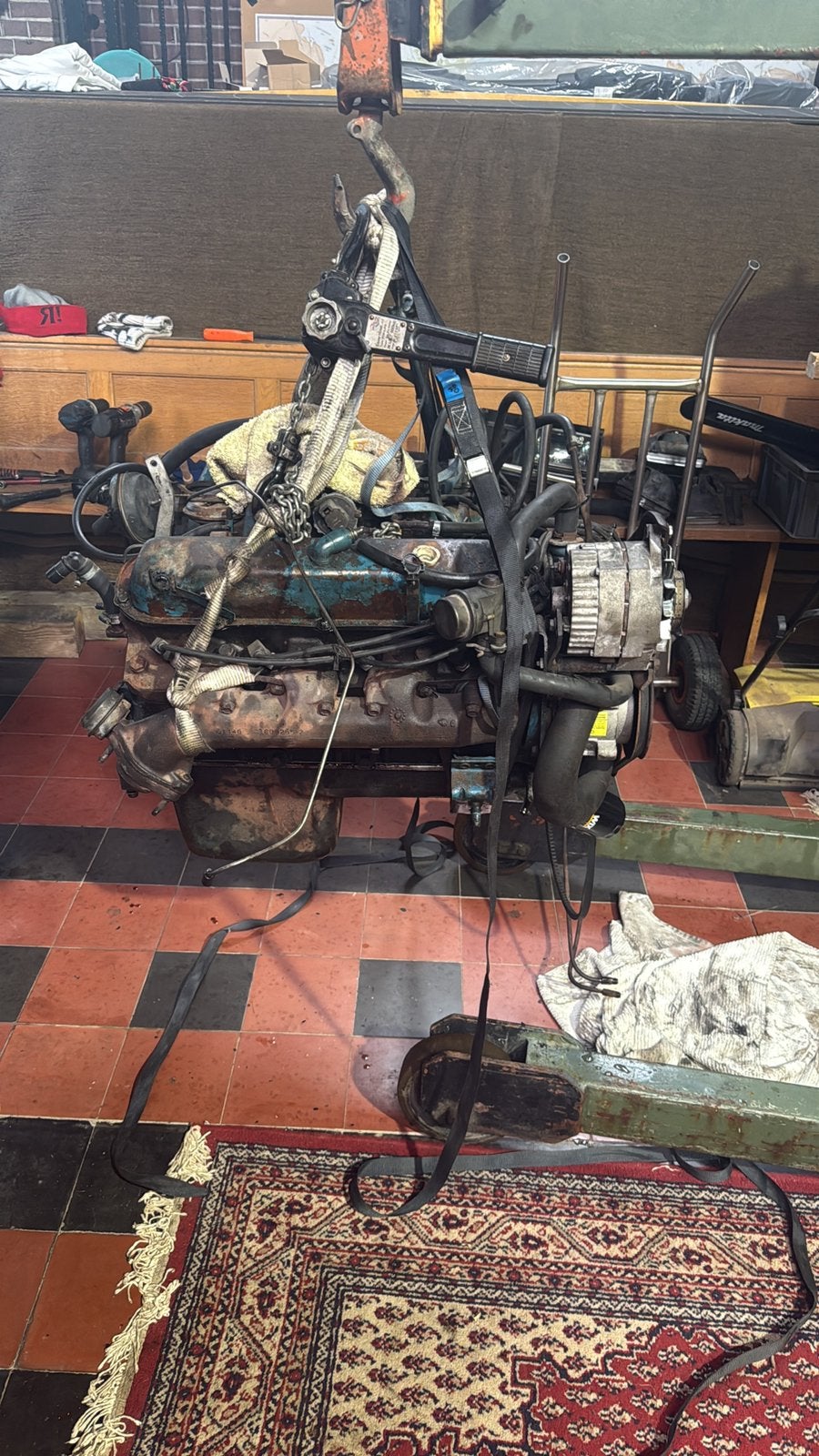 Gezocht Cadillac motor 425 of  500 voor voorwielaandrijving, Ophalen, Cadillac