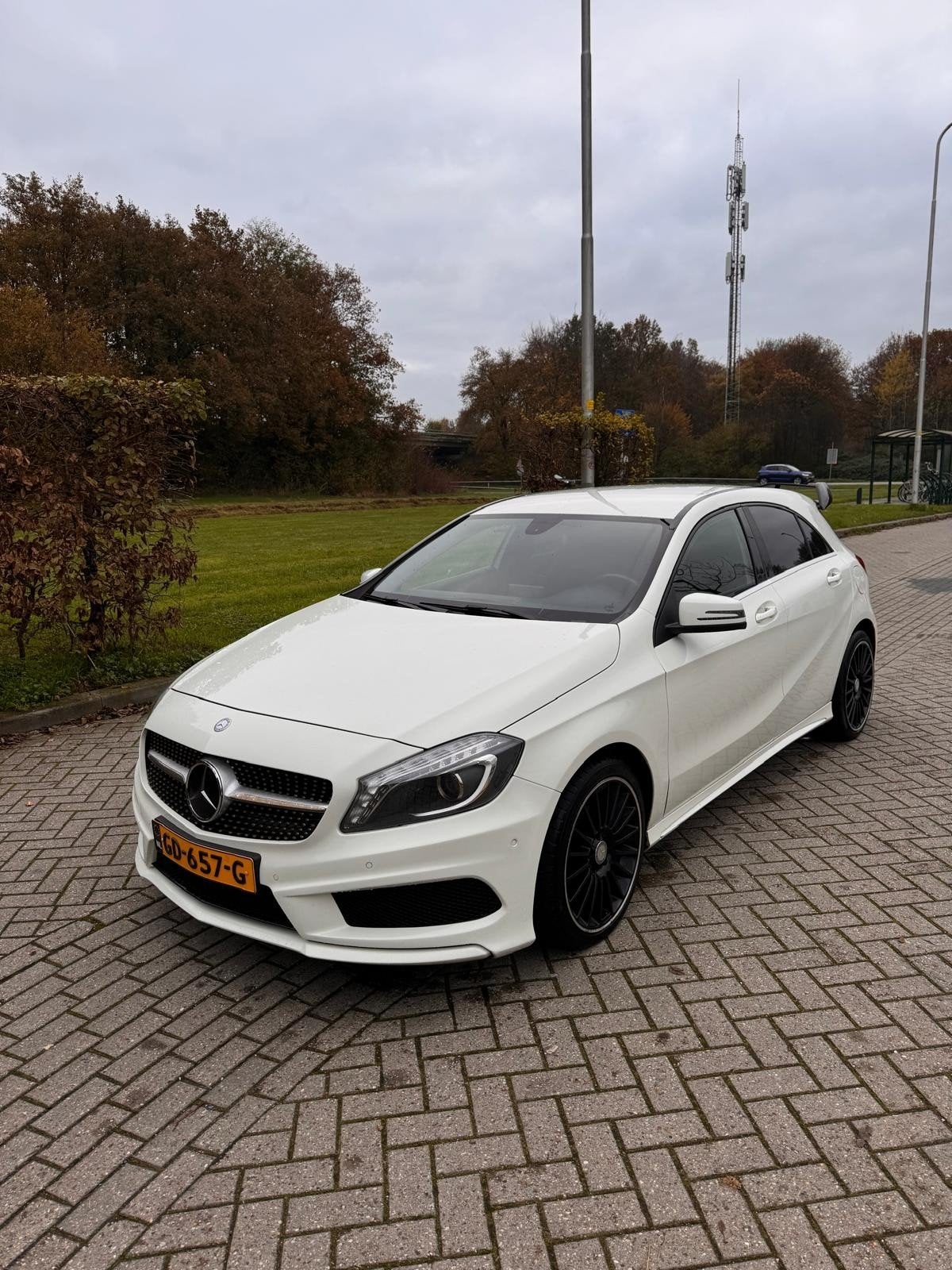 Mercedes-Benz A-Klasse A250 2.0 Sport Aut7 2012 Wit, Auto's, 1345 kg, 4 cilinders, Wit, Particulier