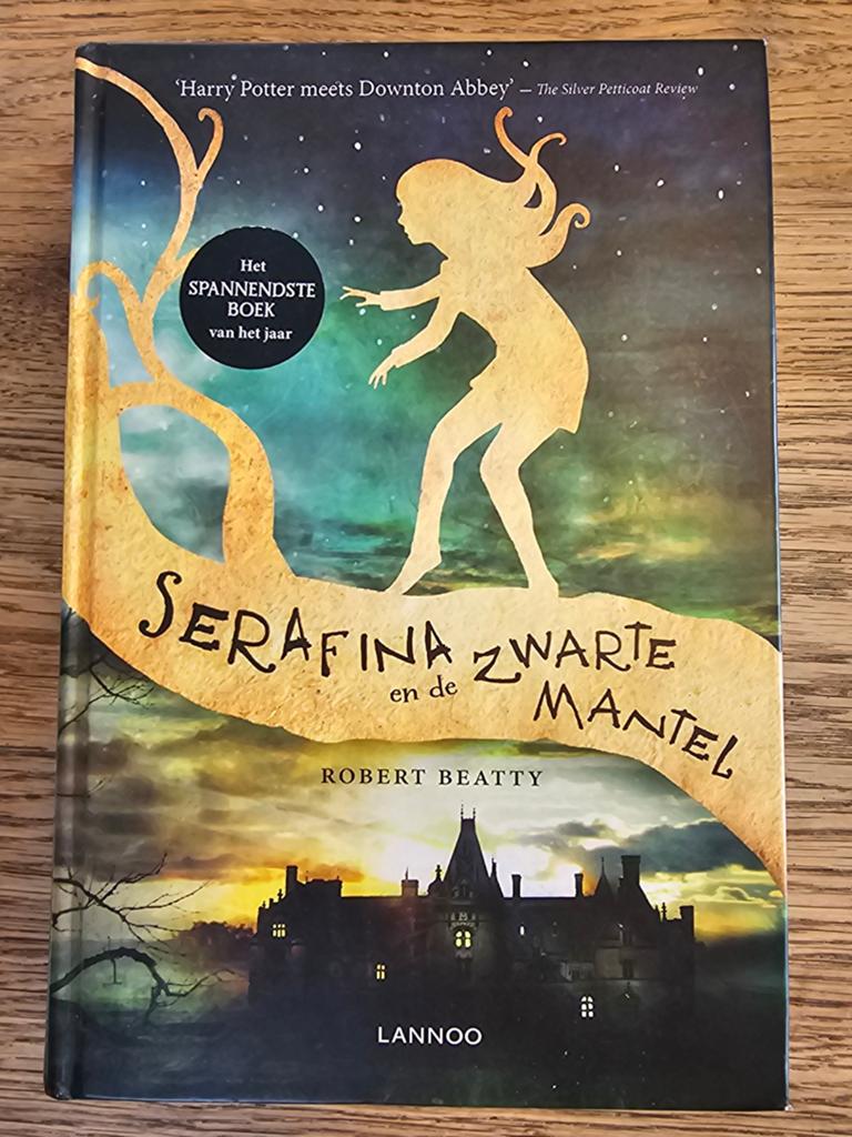 Serafina en de Zwarte Mantel - Robert Beatty, Boeken, Ophalen of Verzenden, Zo goed als nieuw, Robert Beatty