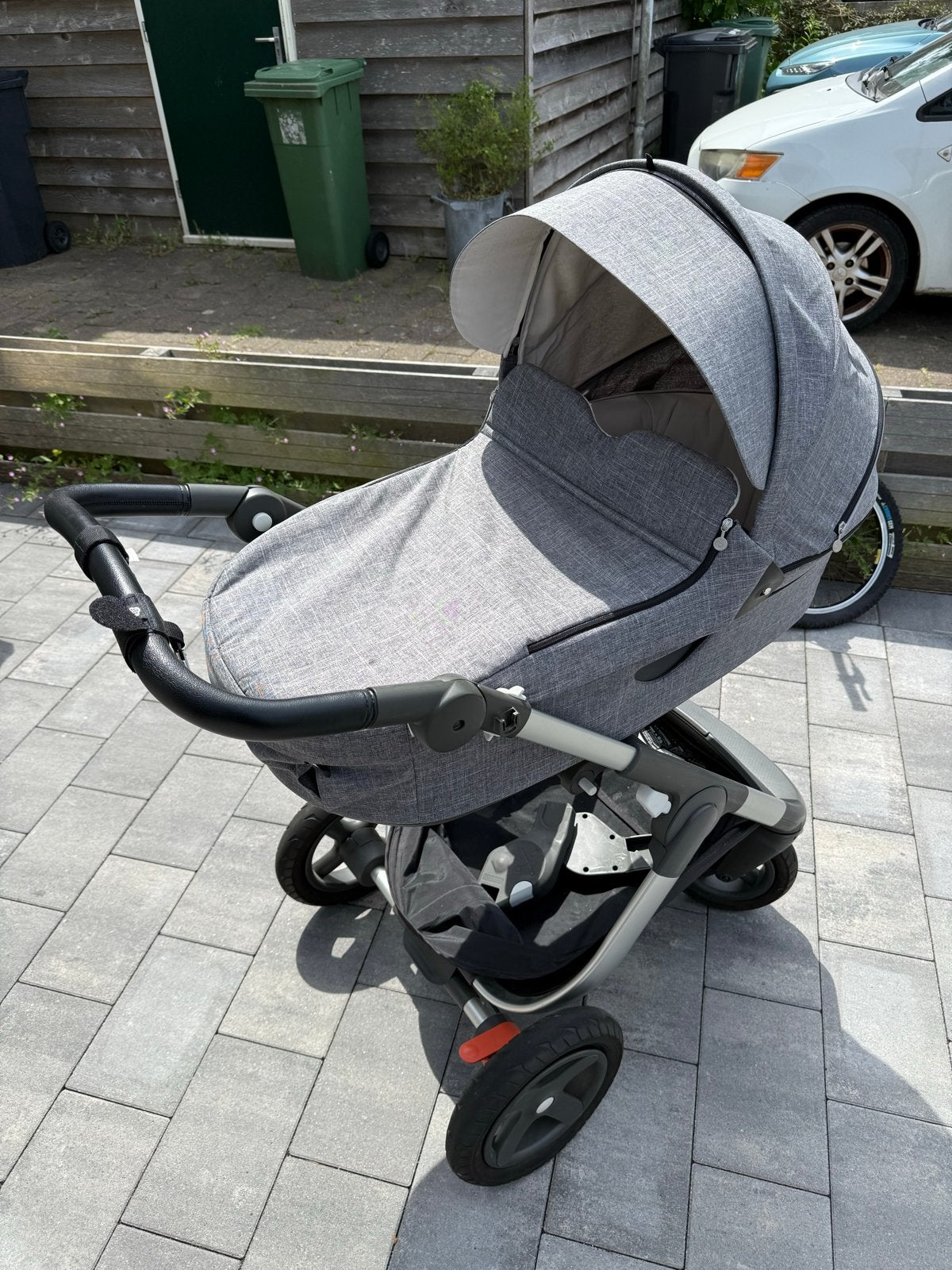 Stokke Trailz Combiwagen met Reiswieg en Zitje, Gebruikt, Verstelbare duwstang, Combiwagen, Ophalen