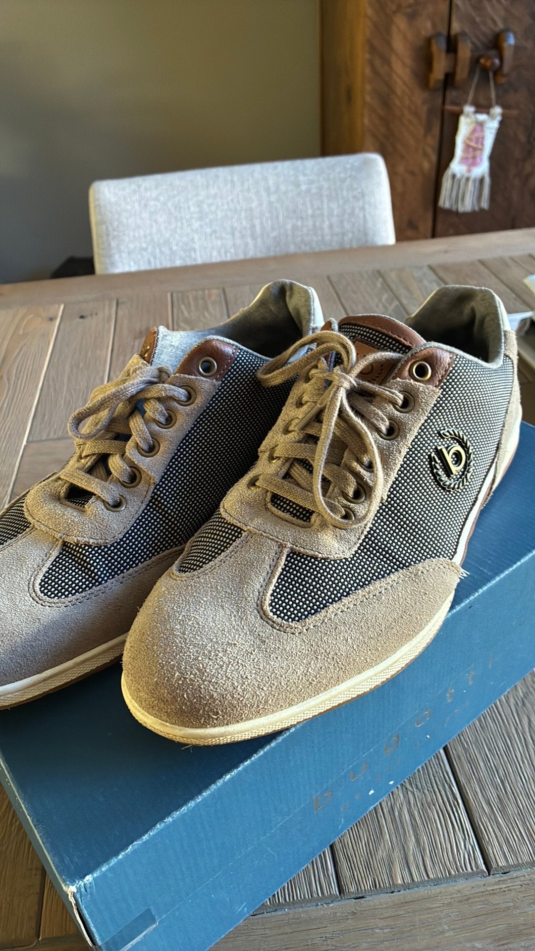 Bugatti Heren schoenen mt 43, Ophalen of Verzenden, Zo goed als nieuw, Bruin