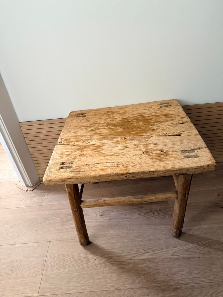 Stoere Rustieke Bijzettafel / Salontafel Oud Hout Wabi Sabi, Vierkant, 55 tot 75 cm, Zo goed als nieuw, Wabi Sabi, Hoffz, Aura Peeperkorn, antiek, oud hout, elmwood.