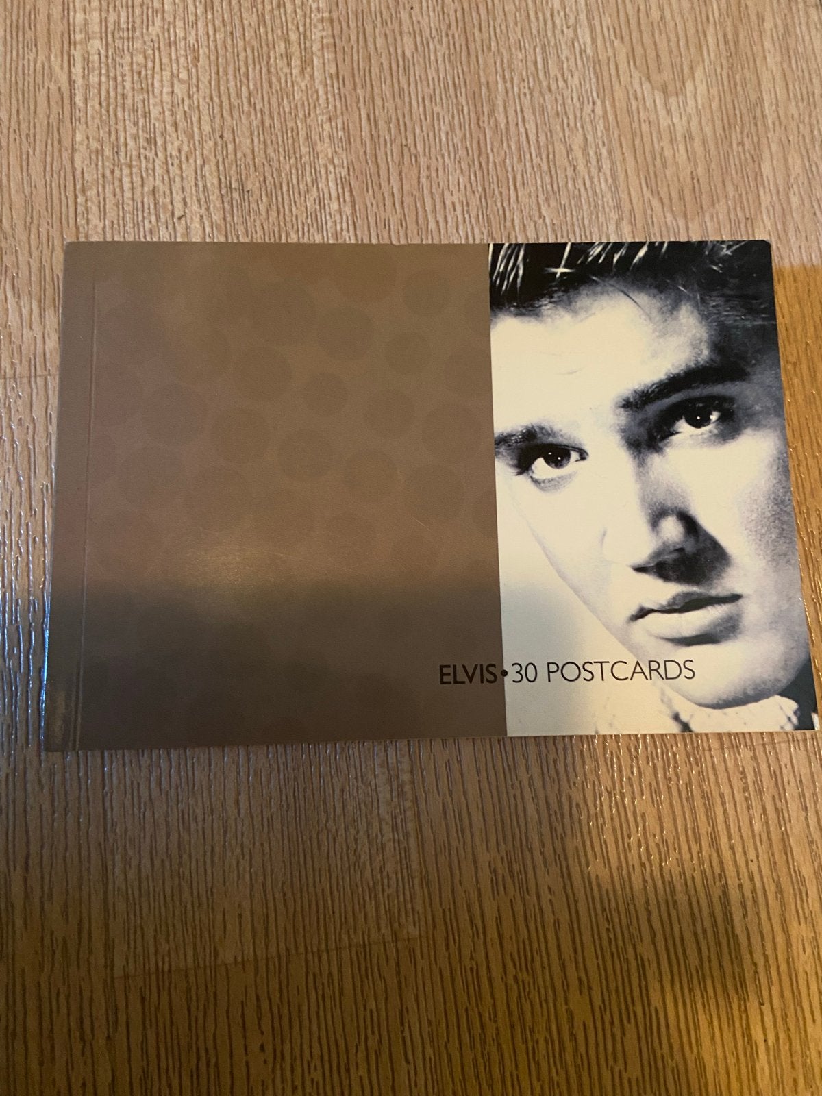 Elvis Presley Briefkaartenboek - 30 Kleuren Prentbriefkaarte, Ophalen of Verzenden, 1960 tot 1980, Ongelopen, Sterren en Beroemdheden