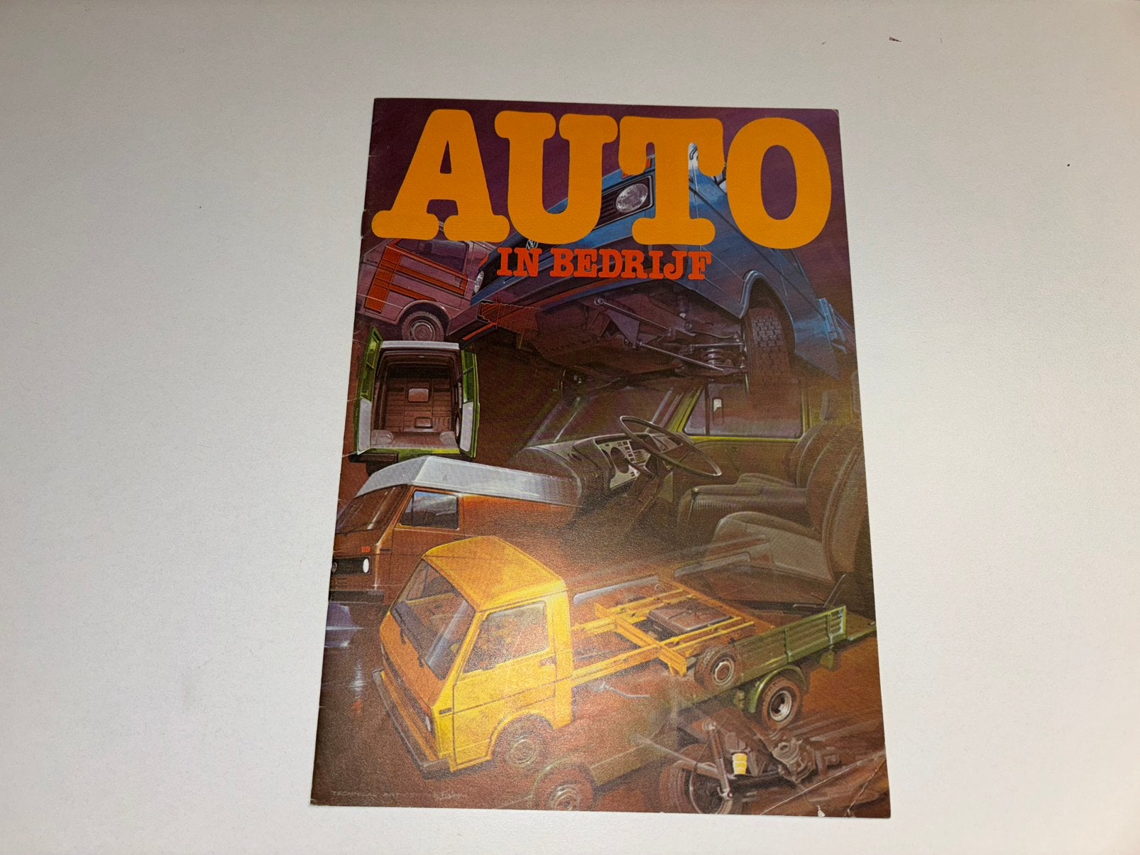 Folder Volkswagen bedrijfswagens 1982 (T3, Golf I Van), Ophalen of Verzenden, Volkswagen