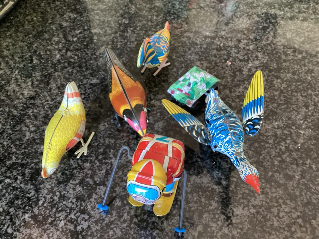 Vintage blikken speelgoed: vogels en skiër, Antiek en Kunst, Antiek | Speelgoed, Ophalen of Verzenden