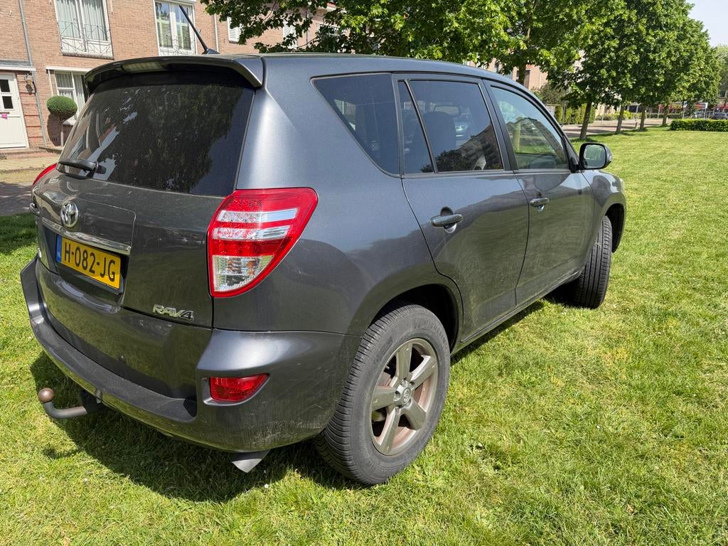 Toyota Rav4 2.0 Vvt-i 4WD CVT 2013 Grijs, Euro 5, 4 cilinders, 157 pk, 75 €/maand