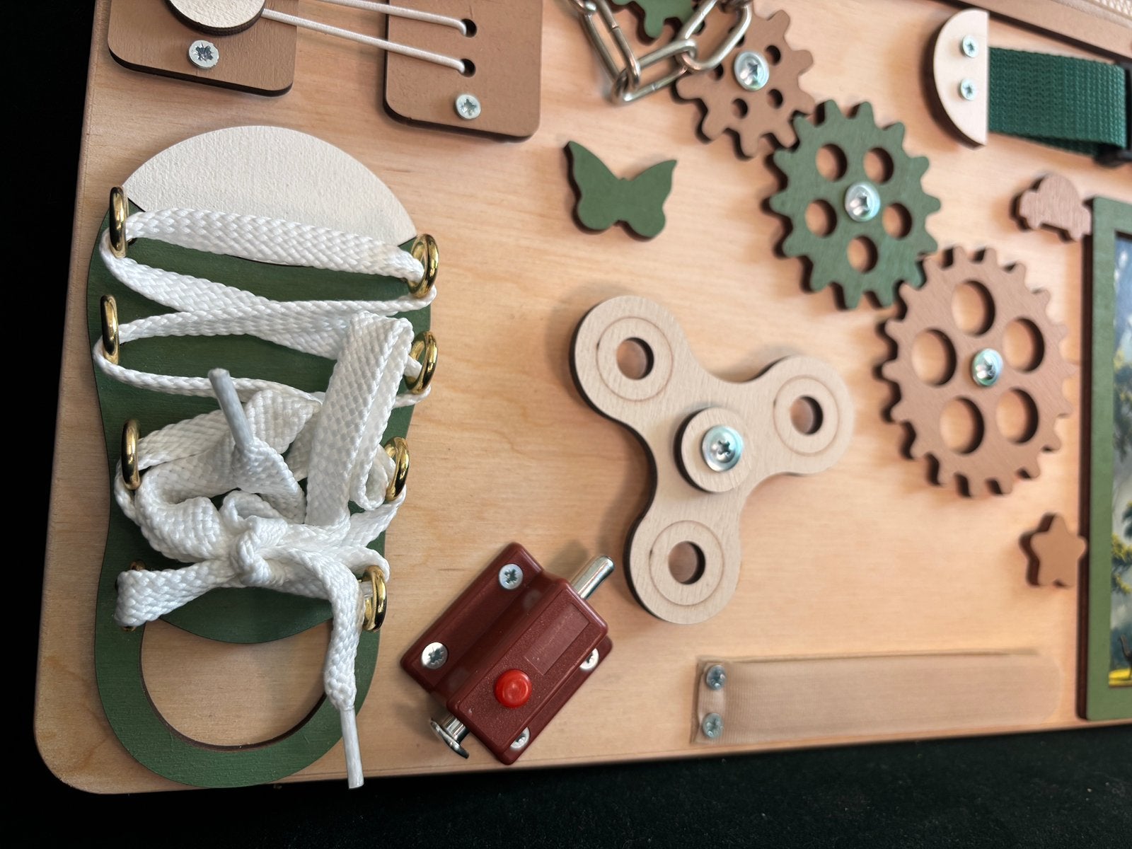 Busy board "Dinosaurussen". Montessori. Puzzels. Nieuw., Ophalen of Verzenden, 10 tot 50 stukjes, Nieuw, Van hout