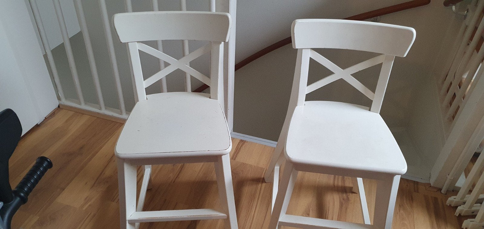 Twee witte IKEA Ingolf kinder stoelen, Huis en Inrichting, Ophalen, Gebruikt, Twee, Klassiek, Tijdloos, Scandinavisch