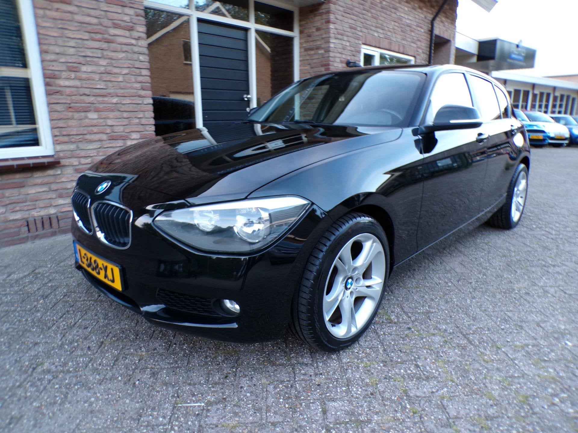 BMW 1-serie 114i EDE Business, Auto's, BMW, 1-Serie, Euro 5, Gebruikt, Zwart