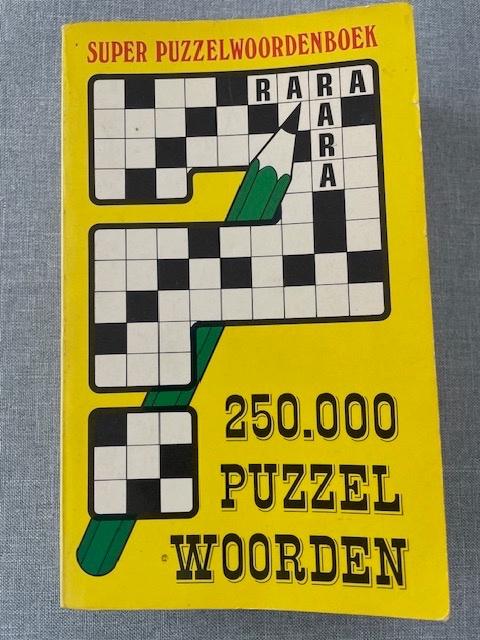 Super Puzzelwoordenboek, Ophalen of Verzenden, Minder dan 500 stukjes, Gebruikt, Puzzelboek