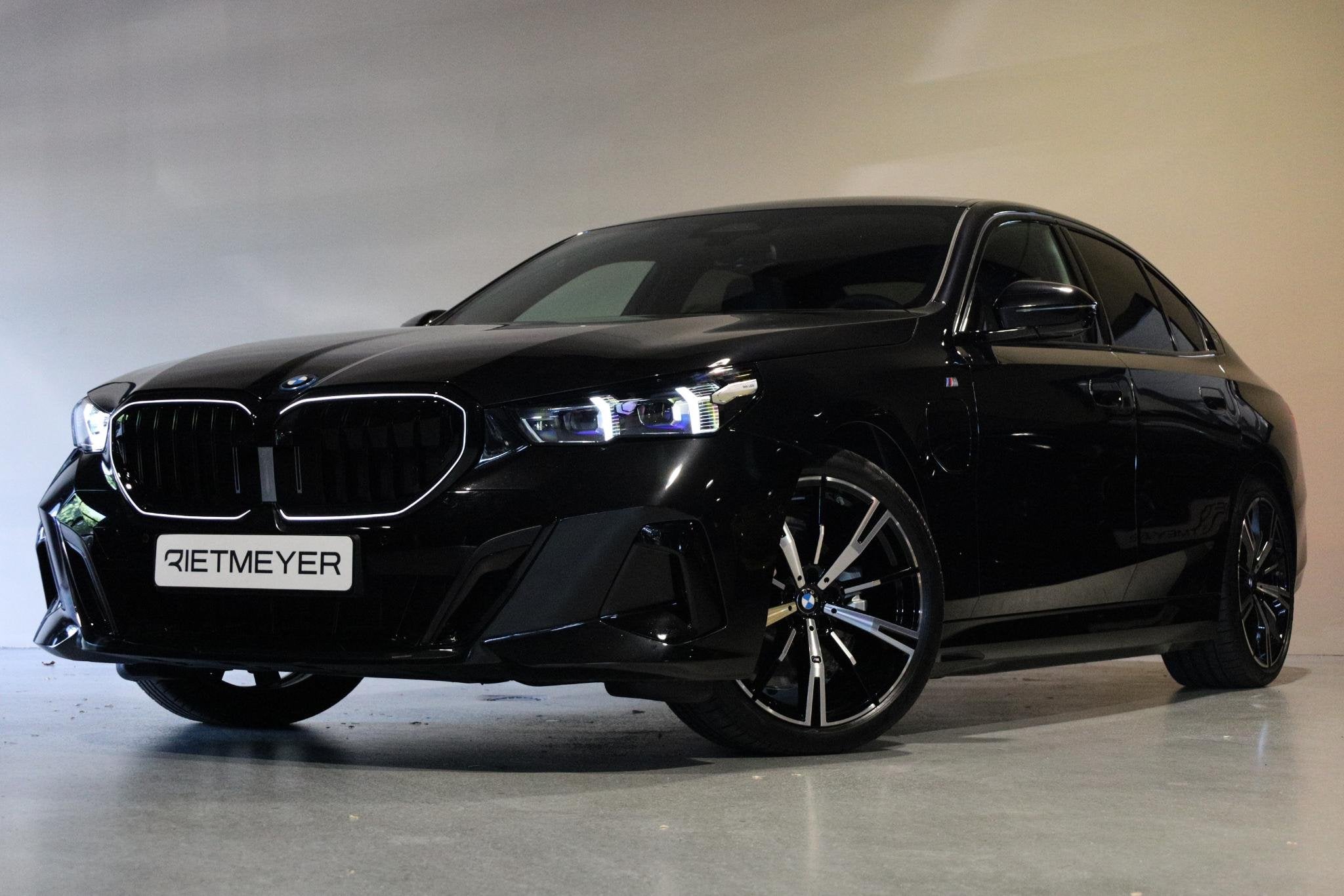 BMW 5-serie 530e M Sport Edition |Pano |Head-Up |360° |Stoe, Auto's, Automaat, Achterwielaandrijving, 4 cilinders, 135 min
