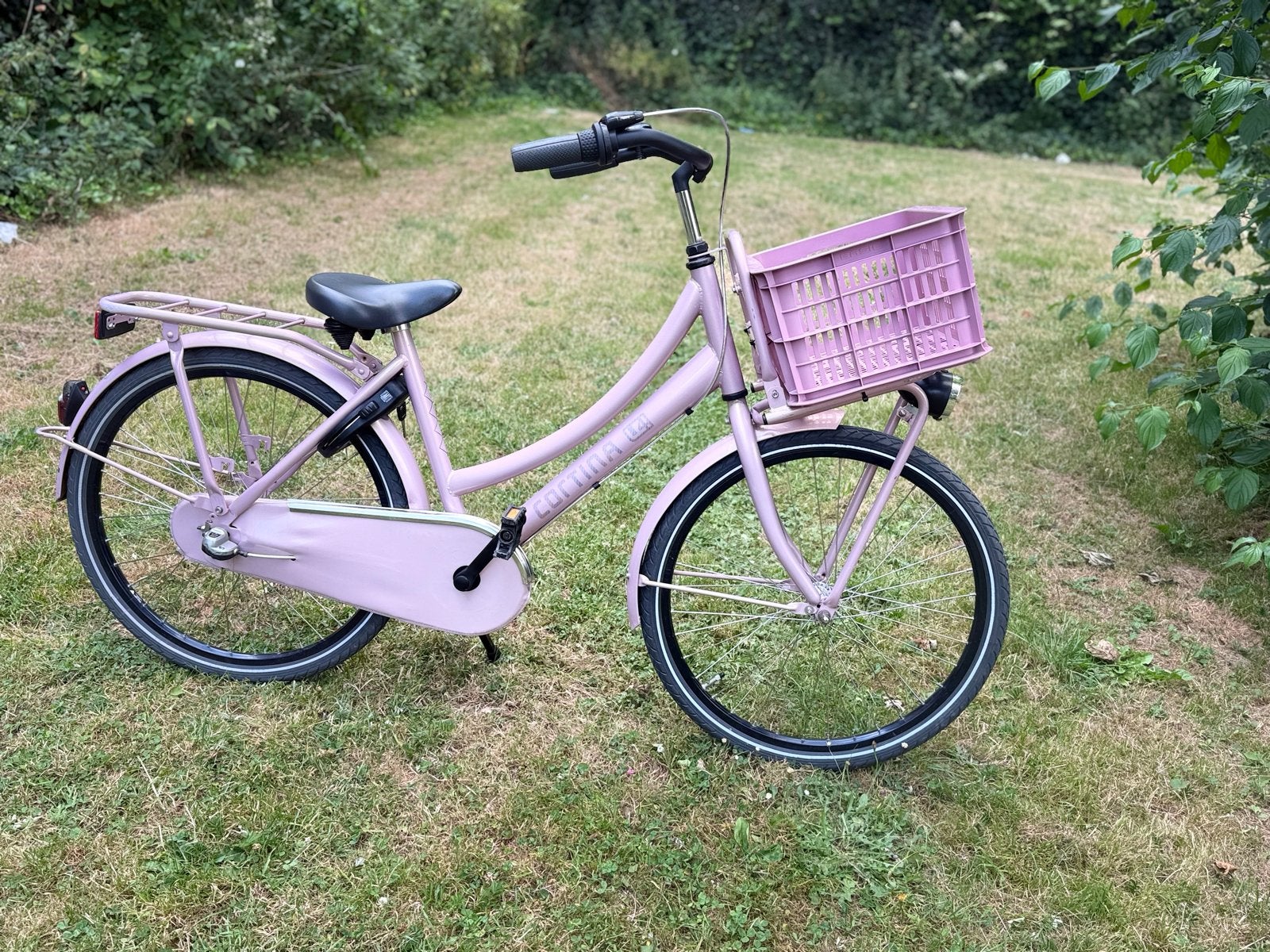 Cortina 24 inch meisjesfiets met 3 versnellingen, Fietsen en Brommers, Fietsen | Meisjes, Ophalen, Versnellingen, Trommelrem, Gebruikt