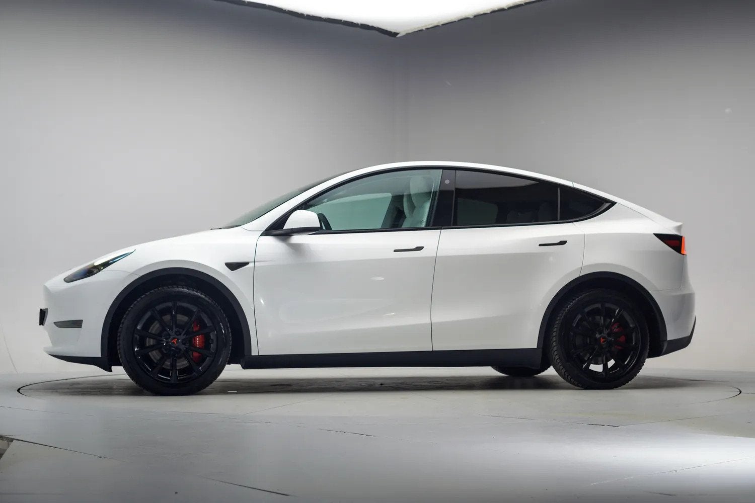 Tesla Model Y Long Range AWD 75 kwh [ Panoramadak Navigatie, Auto's, Tesla, Automaat, 0 cilinders, Gebruikt, Wit