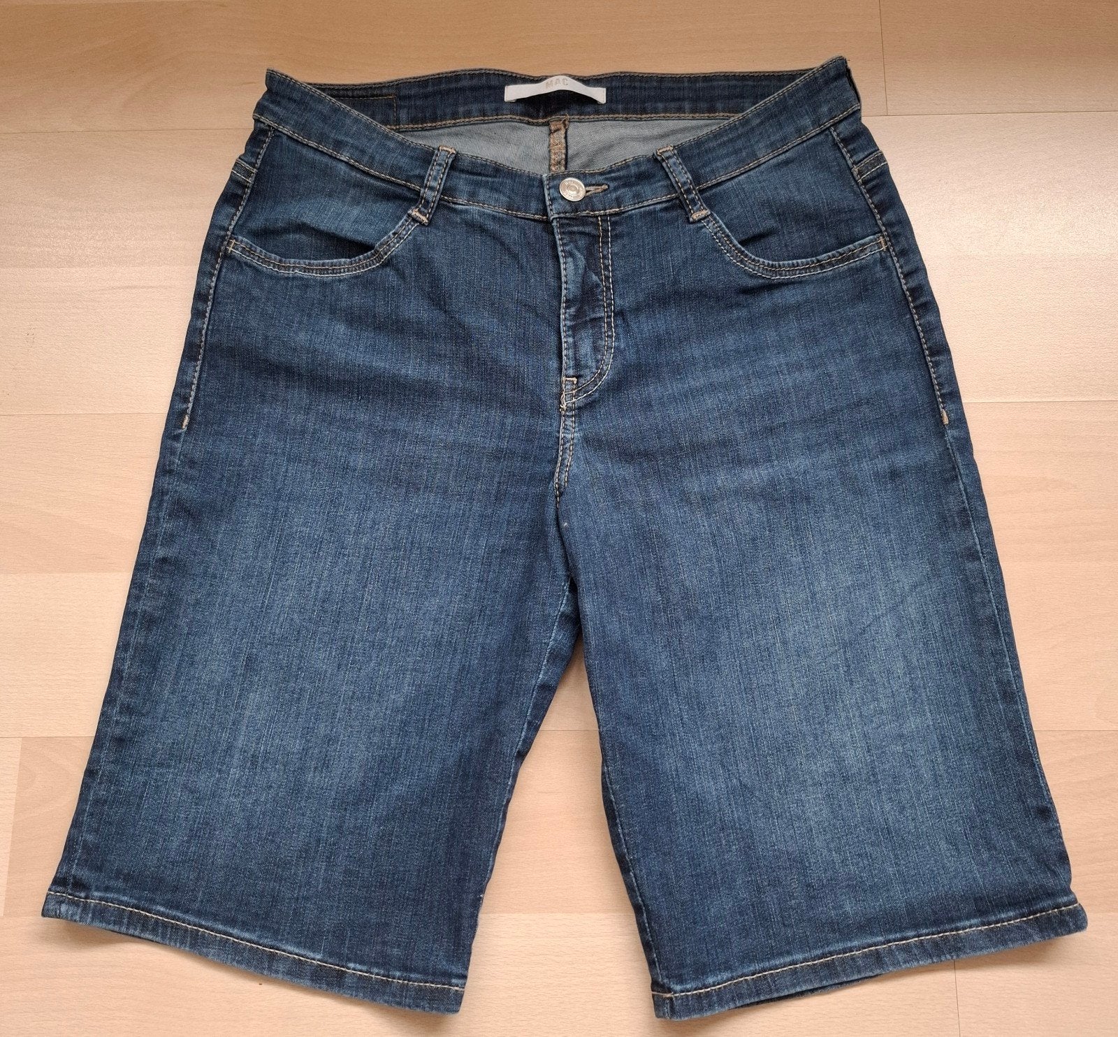 MAC jeans shorty maat 36, Blauw, MAC, Ophalen of Verzenden, Zo goed als nieuw