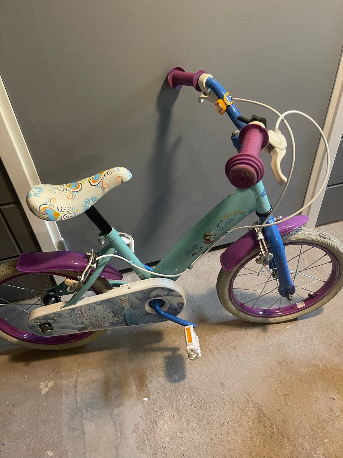 Kinderfiets Frozen 16 inch - Gebruikt, Ophalen, Gebruikt, Velgrem, 16 tot 20 inch
