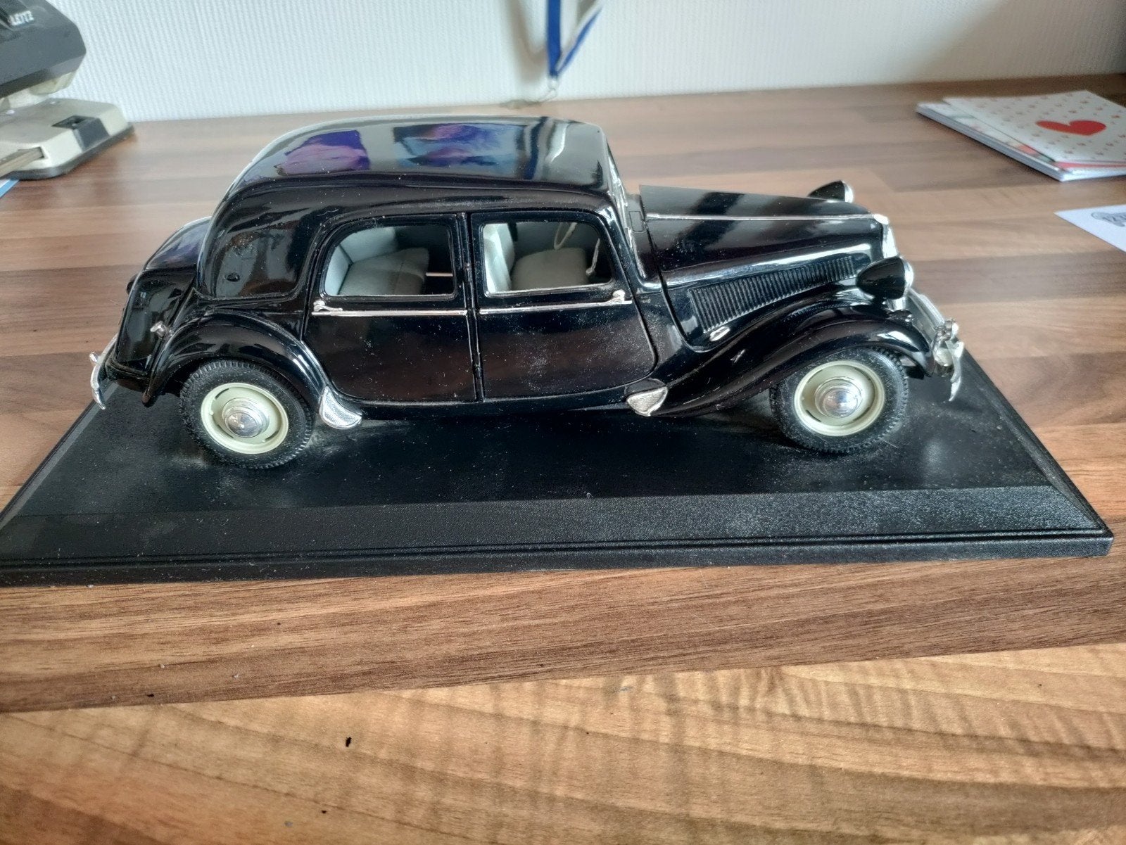 Maisto Klassieke Auto Model - Citroën Traction Avant, Ophalen, Zo goed als nieuw, Overige typen