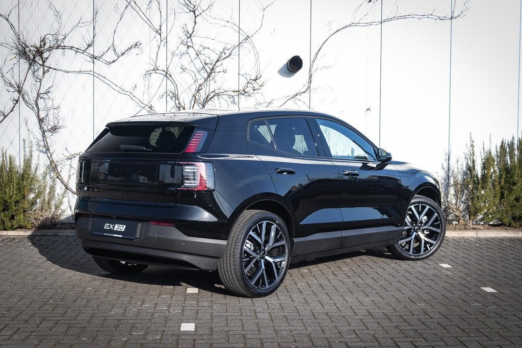 Volvo EX30 Single Motor Ext Range Ultra Black Ed Euro 69 kWh, Auto's, Automaat, Achterwielaandrijving, Automatische klimaatregeling