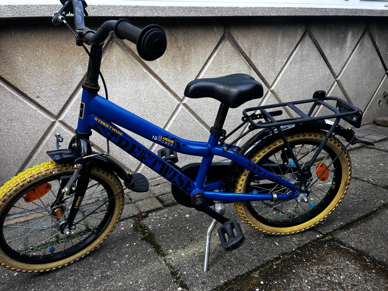 Blauwe Loekie kinderfiets 16 inch, Ophalen, Terugtraprem, Zijwieltjes, 16 tot 20 inch