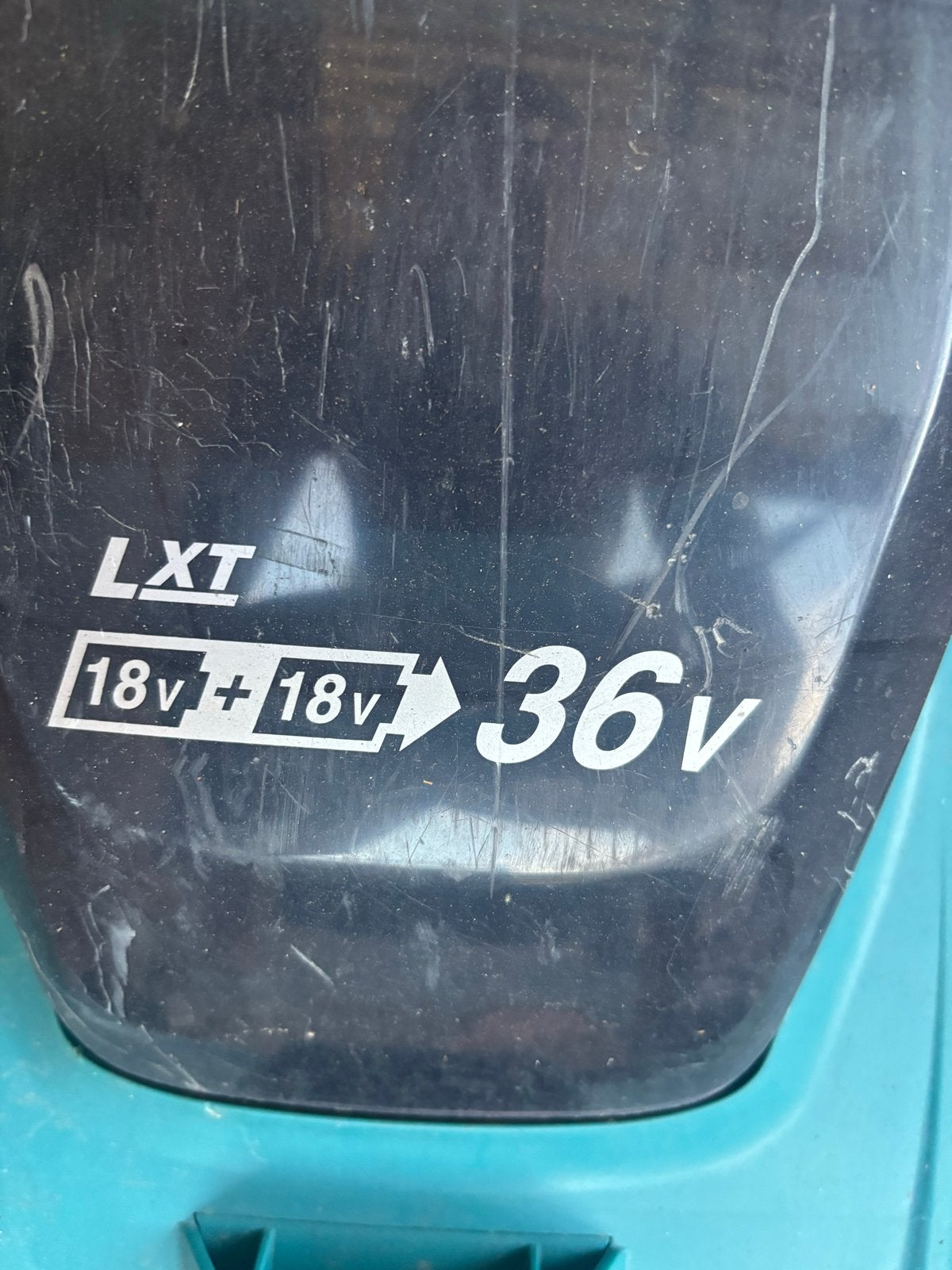 Makita DLM431 LXT 36V Accu Grasmaaier (43cm), Gebruikt, Accu-grasmaaier, Ophalen of Verzenden, Opvangbak