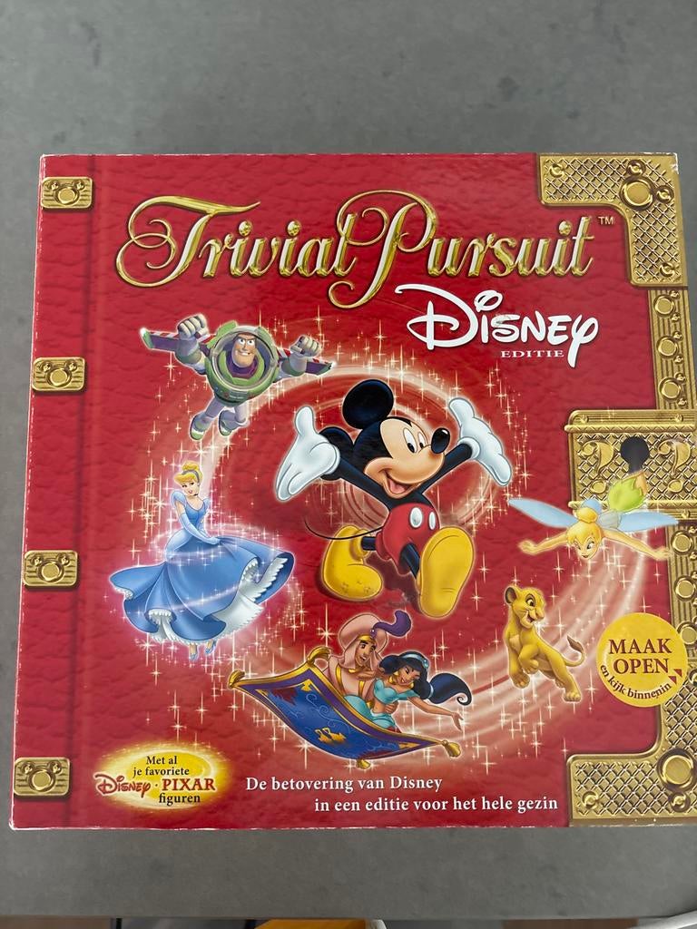 Trivial Pursuit Disney Editie - Familie Bordspel, Hobby en Vrije tijd, Gezelschapsspellen | Bordspellen, Drie of vier spelers