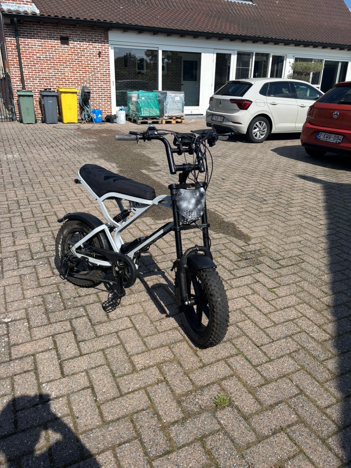 V20 mini, 59 cm of meer, Ophalen, Zo goed als nieuw, Overige merken