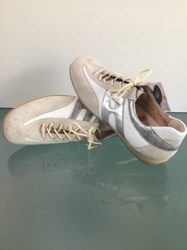 Hartjes 37 Nieuwe witte sneakers | Gratis verzenden, Verzenden, Wit, Nieuw, Sneakers of Gympen