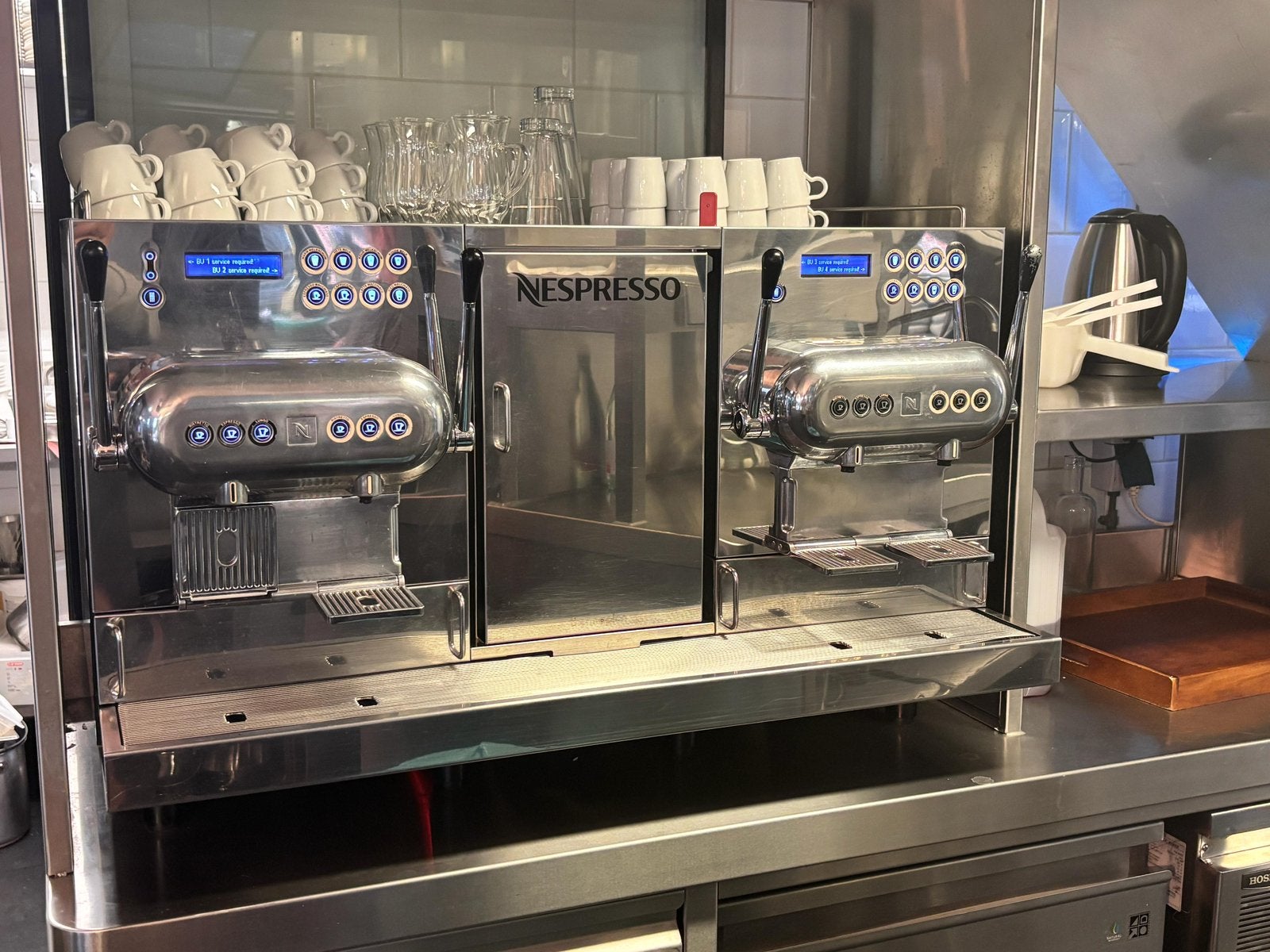 Nespresso Aguila 420 koffiemachine dubbel!!, Ophalen, Zo goed als nieuw