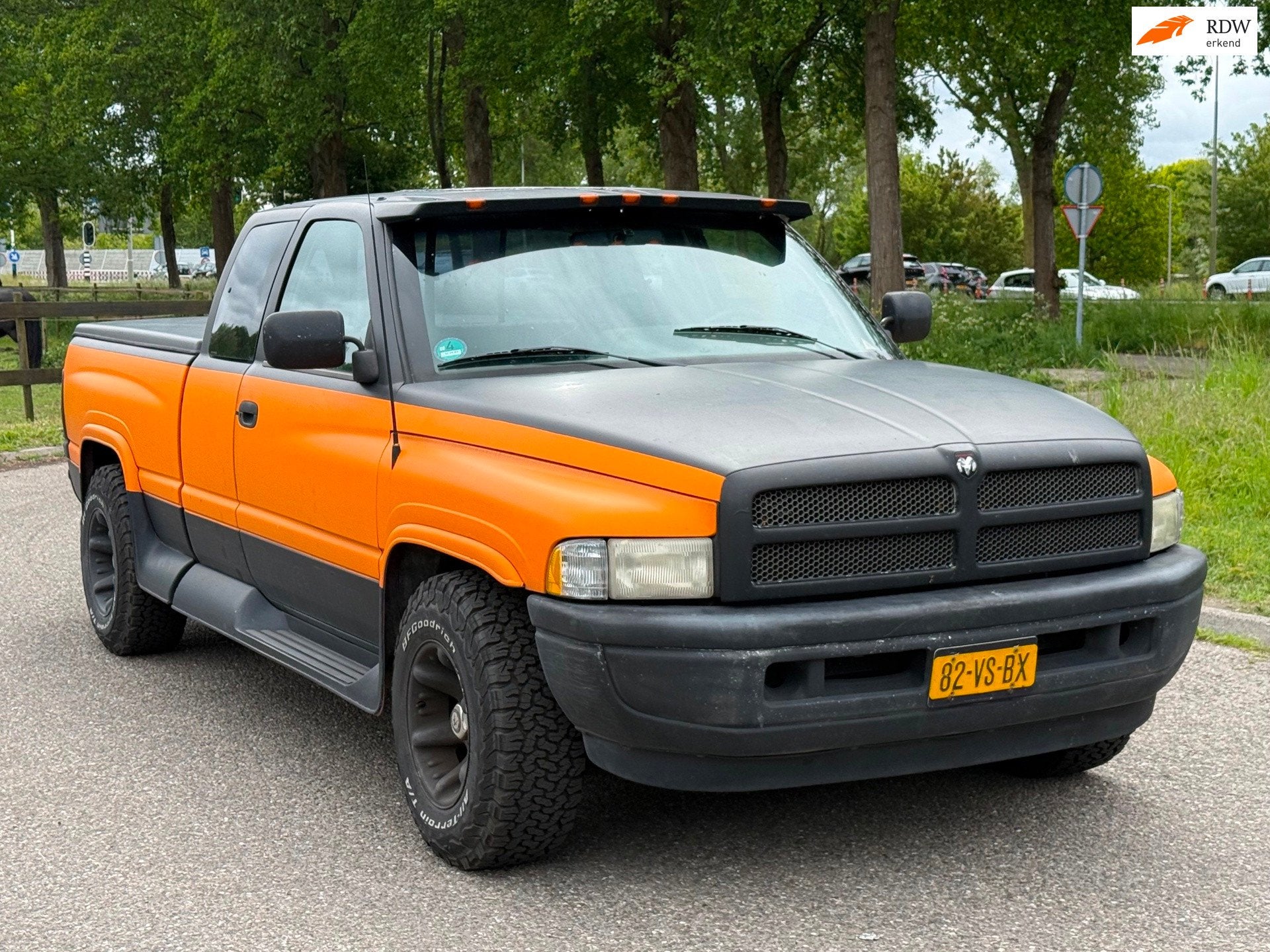 Dodge RAM 1500 V8 Automaat Benzine/LPG Grijskenteken Pick-up, Gebruikt, 8 cilinders, Overige carrosserieën, 245 pk