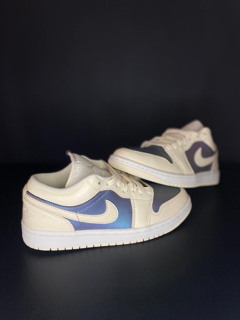 NIKE AIR JORDAN 1 LOW MUSLIN ROYAL TINT - maat 40, Overige kleuren, Nike, Nieuw, Ophalen of Verzenden
