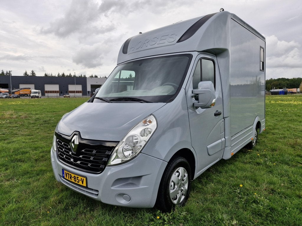 Renault Master 2p borstauto 108.000km zeer netjes Vema BV, Dieren en Toebehoren, Gebruikt, Overige typen