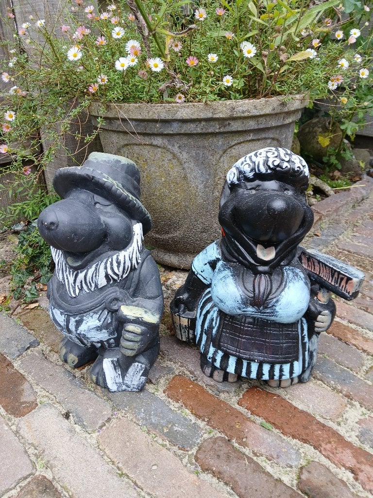 mooi en leuk tuinbeeld - twee vrolijke mollen, Ophalen of Verzenden