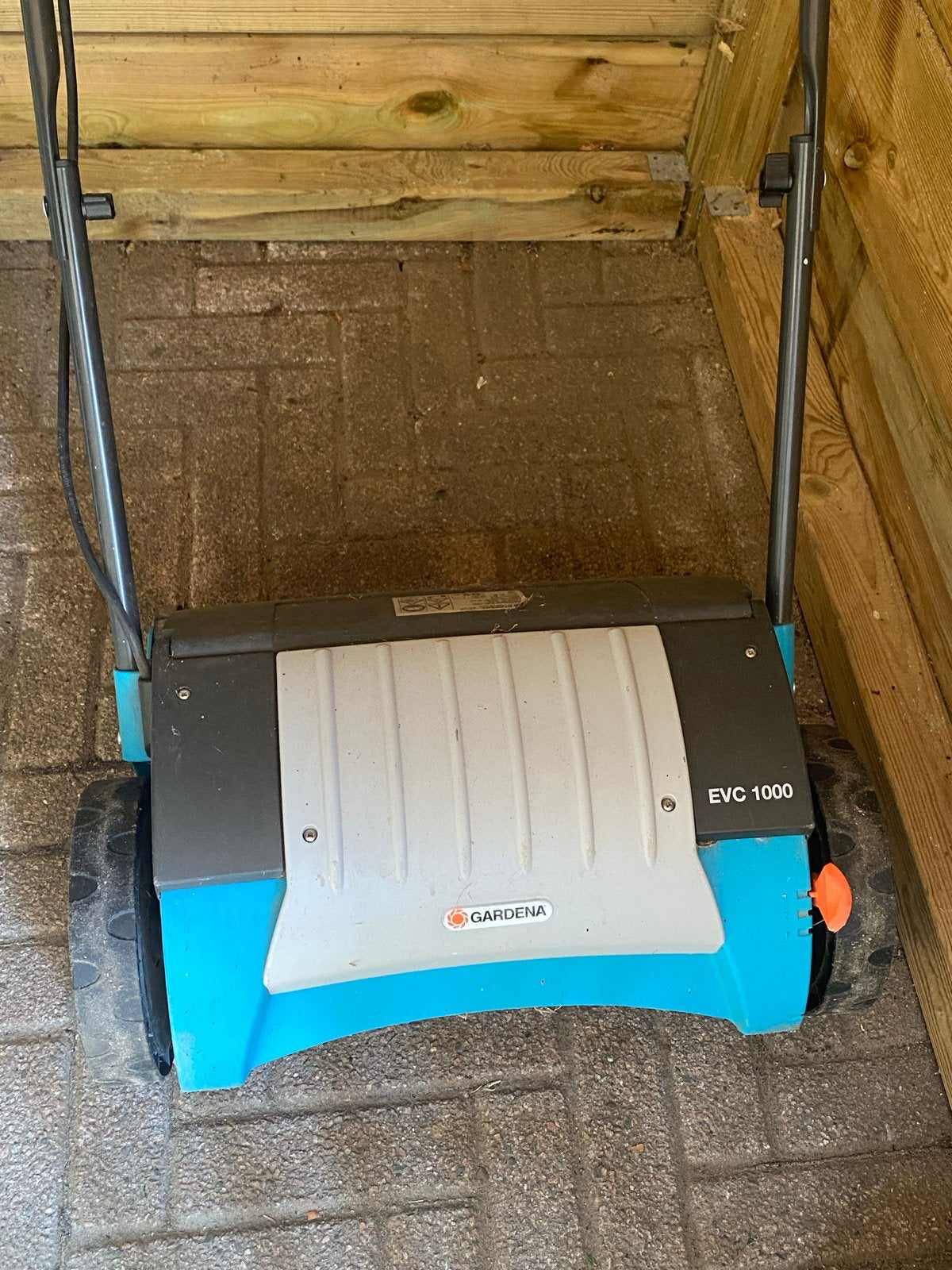 Gardena EVC 1000 Verticuteermachine - Elektrisch, Ophalen, Gebruikt, Elektrische grasmaaier