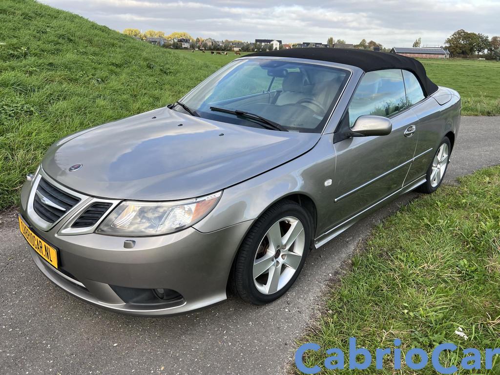 Saab 9-3 Cabrio 2.0 T Vector Youngtimer Garantie BTWauto, Auto's, Saab, 1998 cc, Gebruikt, Cabriolet, 4 stoelen
