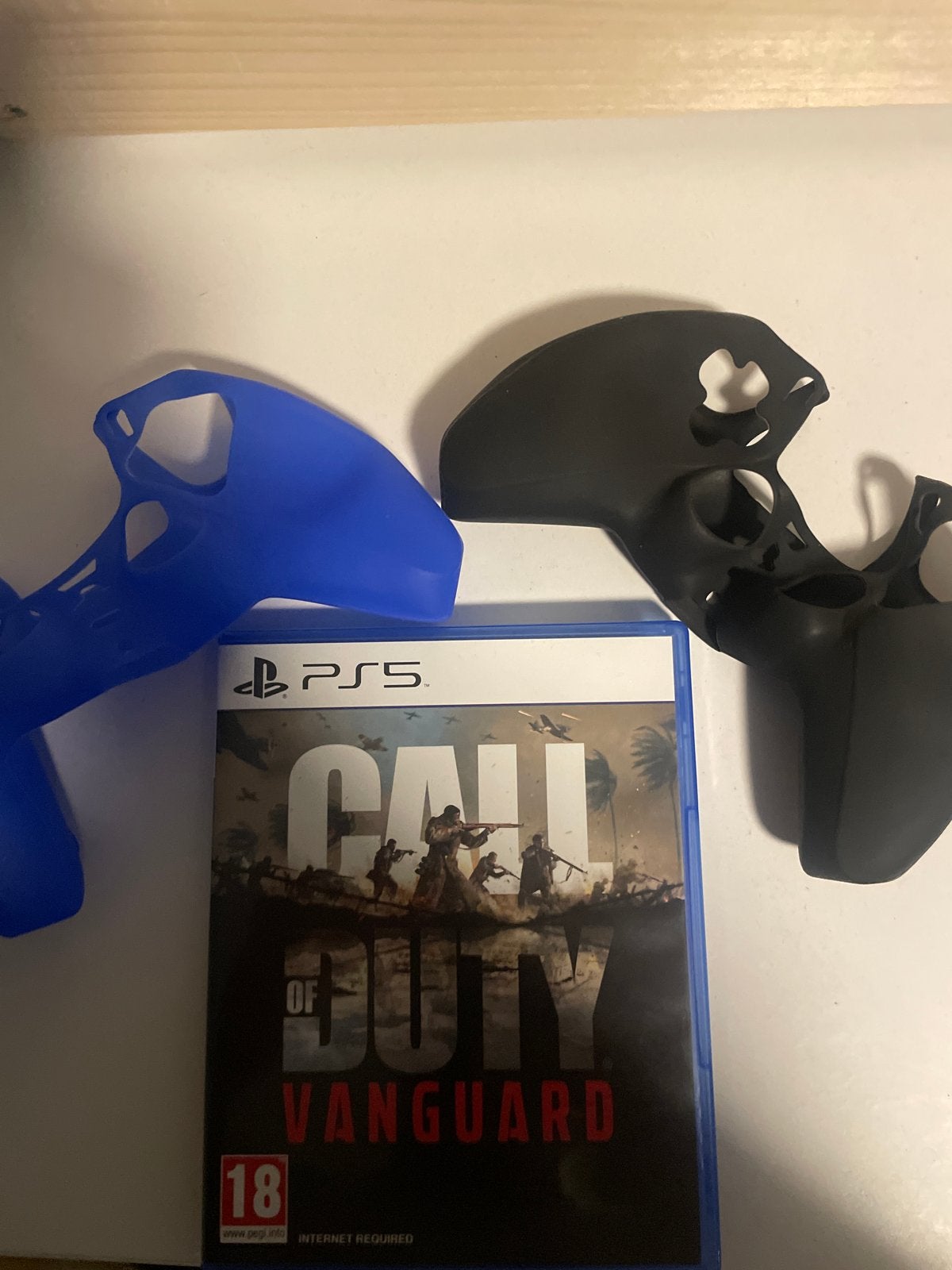 Call of Duty Vanguard (PS5) met 2 controller hoesjes, Ophalen, Online, Shooter, 1 speler