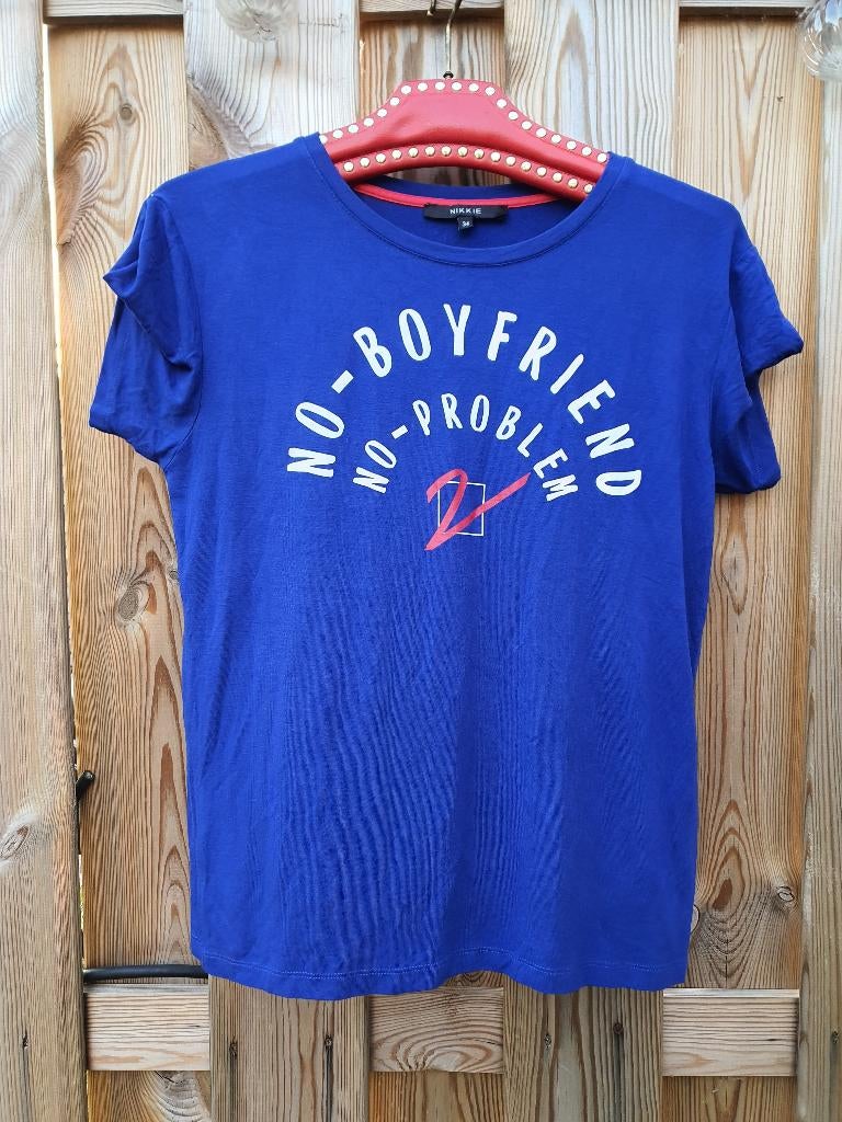 NIKKIE T-shirt maat 34 – blauw print, Blauw, Ophalen of Verzenden, Zo goed als nieuw, Korte mouw