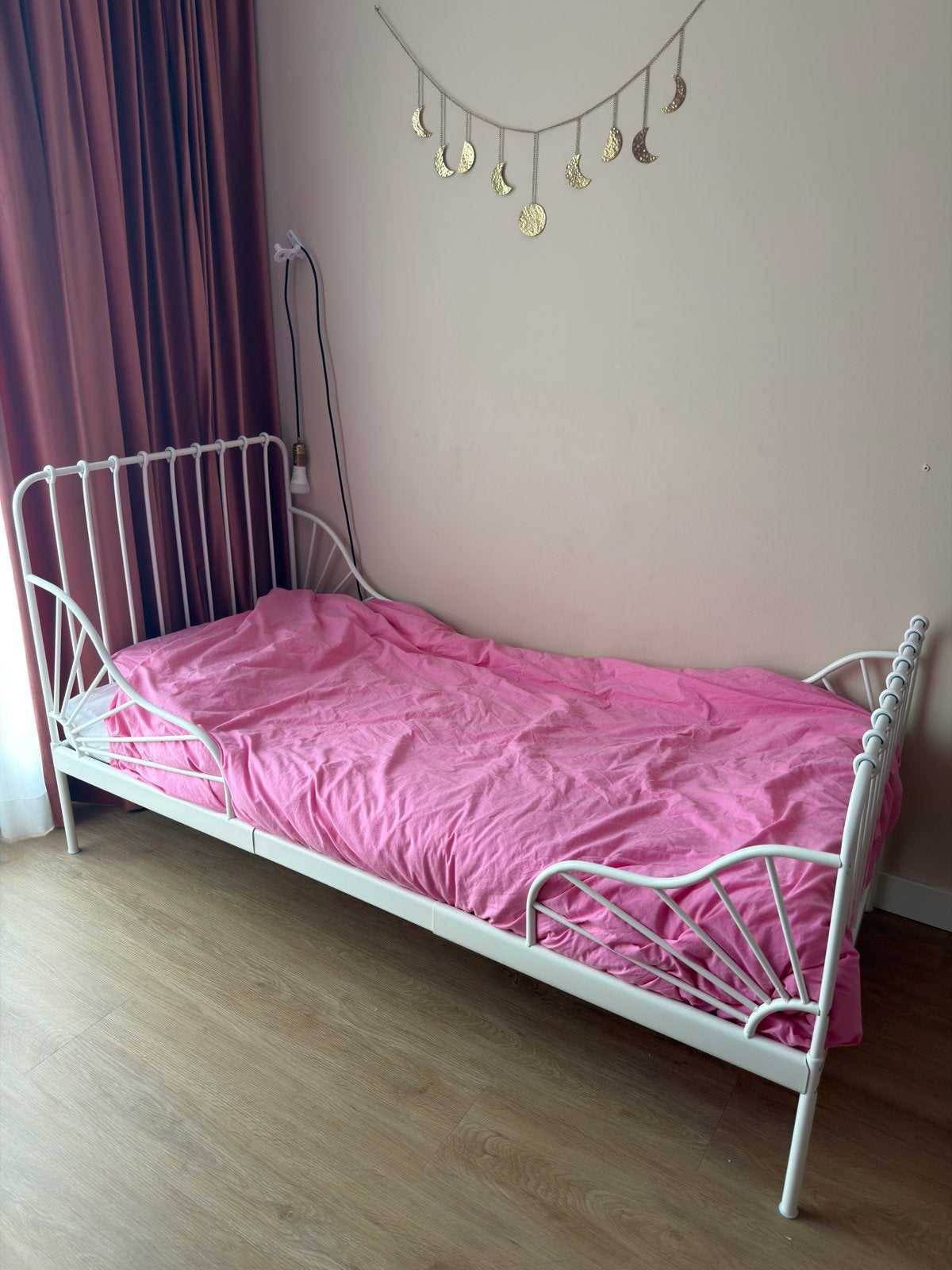 Meegroei bed ikea Minnen, Ophalen, 70 tot 85 cm, Zo goed als nieuw, Matras