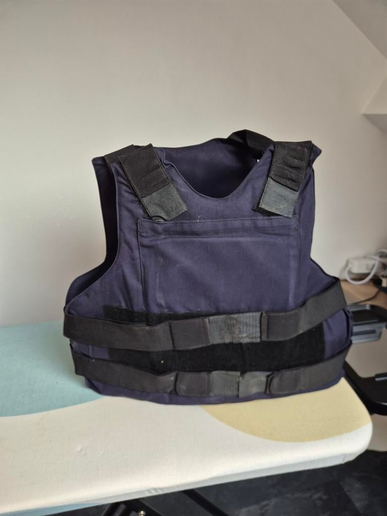 Mooie sterke kogelwerendvest, Ophalen of Verzenden, Landmacht, Nederland, Kleding of Schoenen
