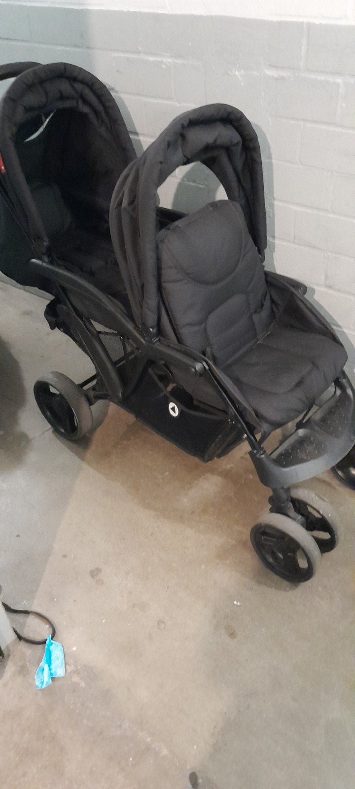 Zwarte Duowagen - Ideaal voor twee kinderen, Gebruikt, Duowagen, Ophalen of Verzenden, Kinderwagen